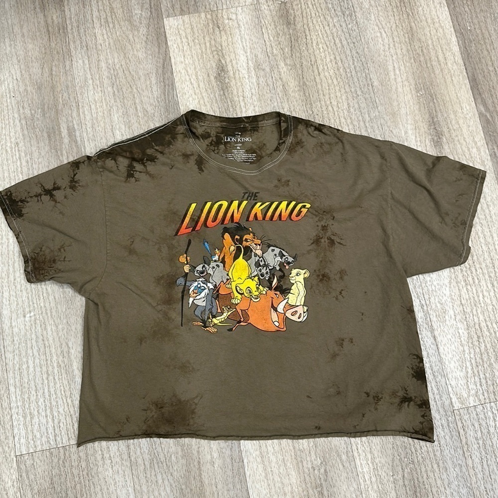 Disney Lion King crop top size XL